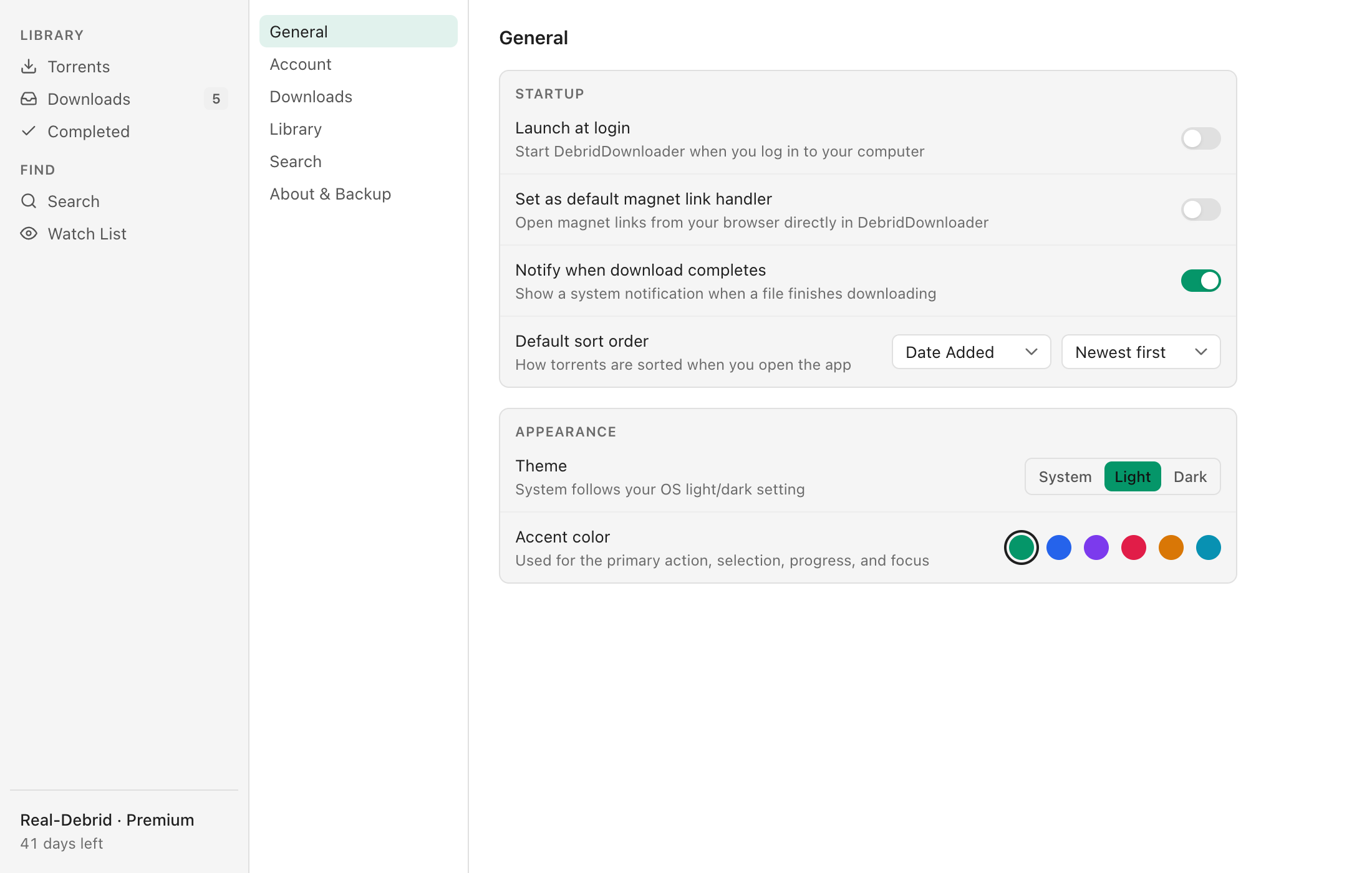 Settings, General section: startup options and an Appearance group with System, Light, and Dark theme choices and six accent colors.